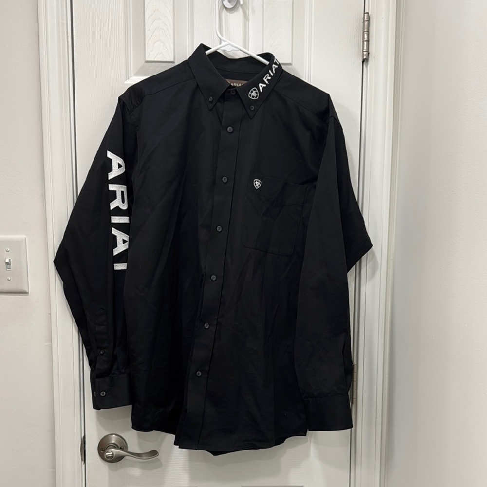 Ariat Black Long Sleeve button down twill dress shirt with embroidered logos